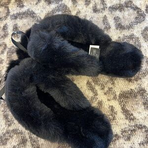 NWT Black Faux Fur Slippers